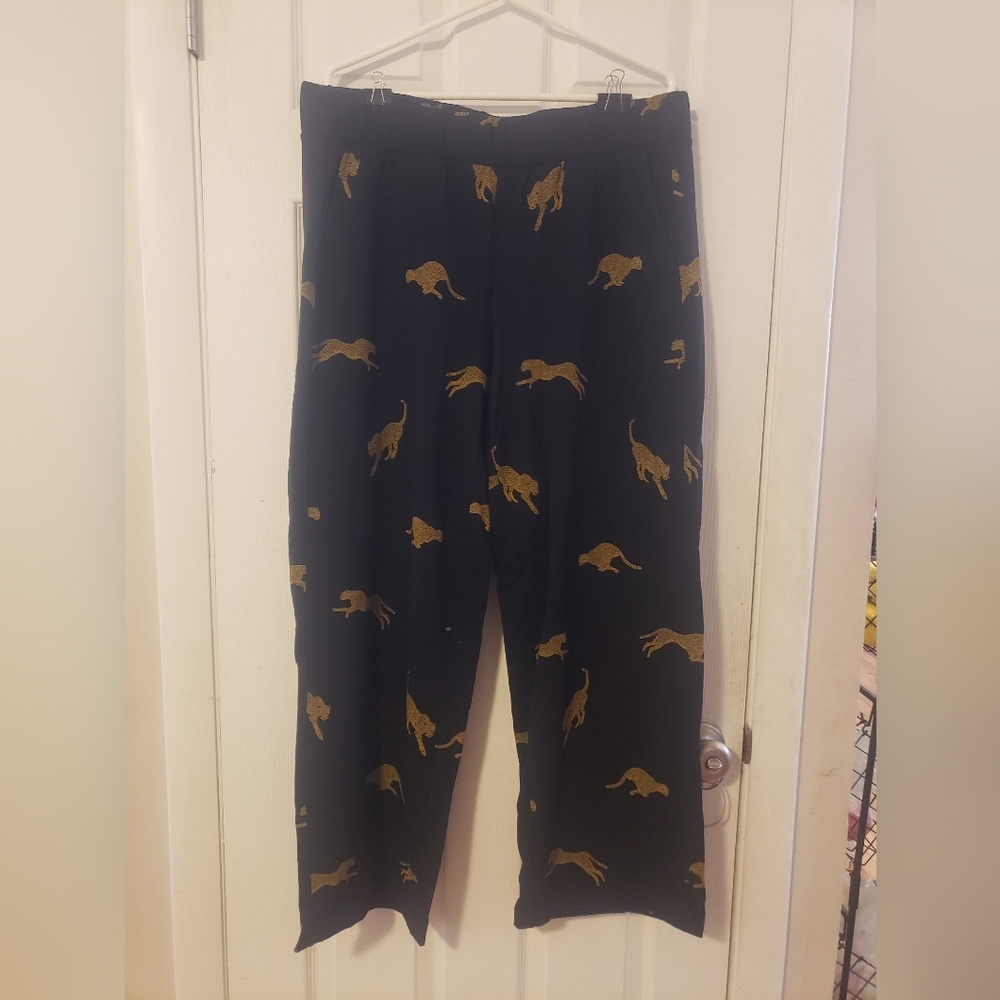 Torrid cheetah print sweat pants